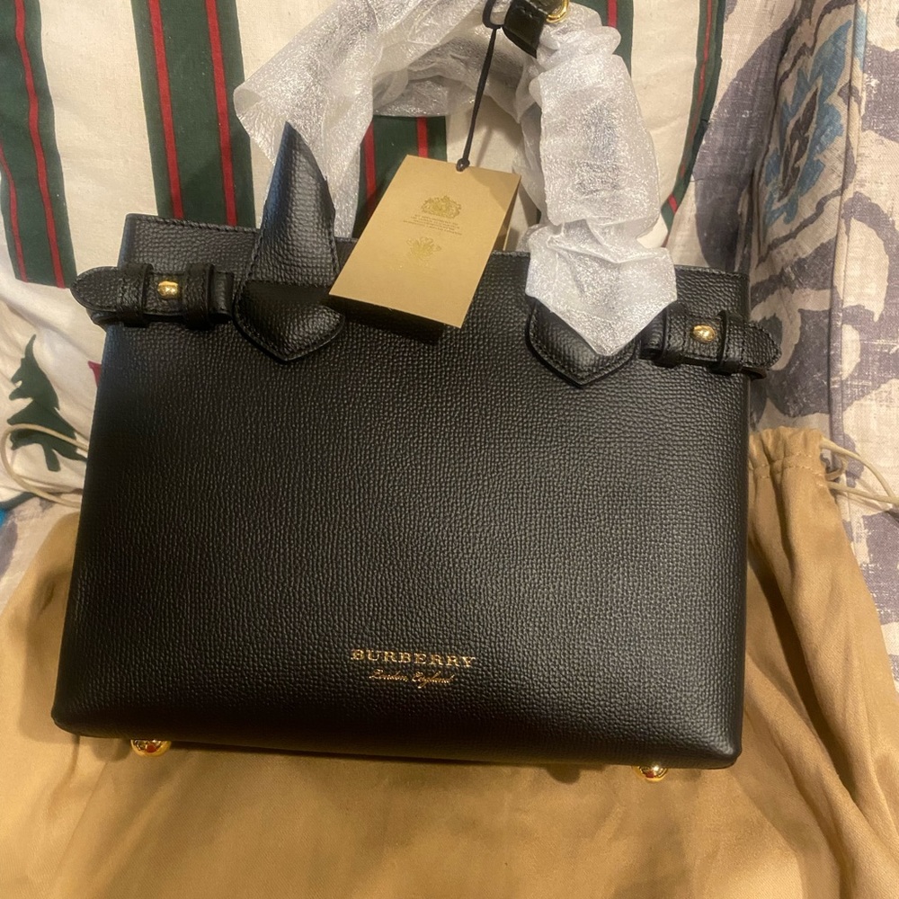 Burberry banner small